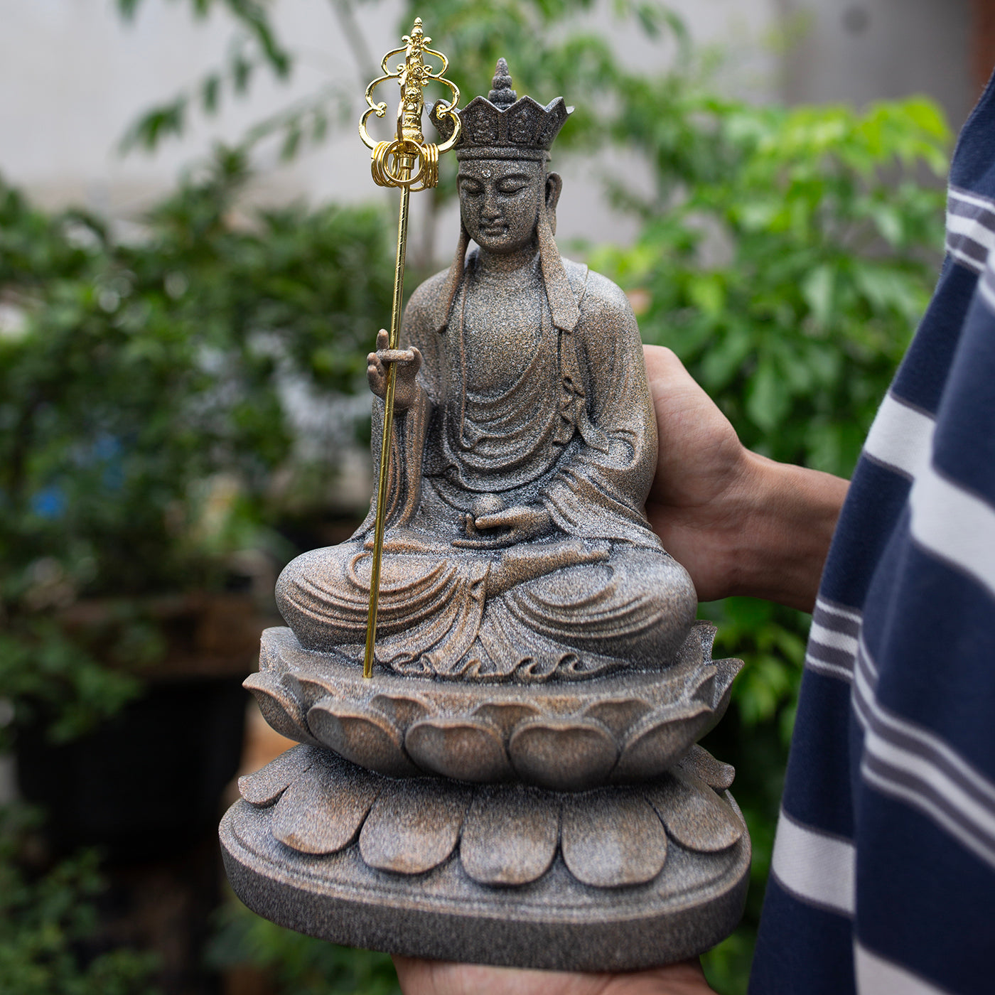Buddha Trio Statue Set – Shakyamuni (32 cm), Ksitigarbha & Guanyin (30 cm) – Antique Stone Finish