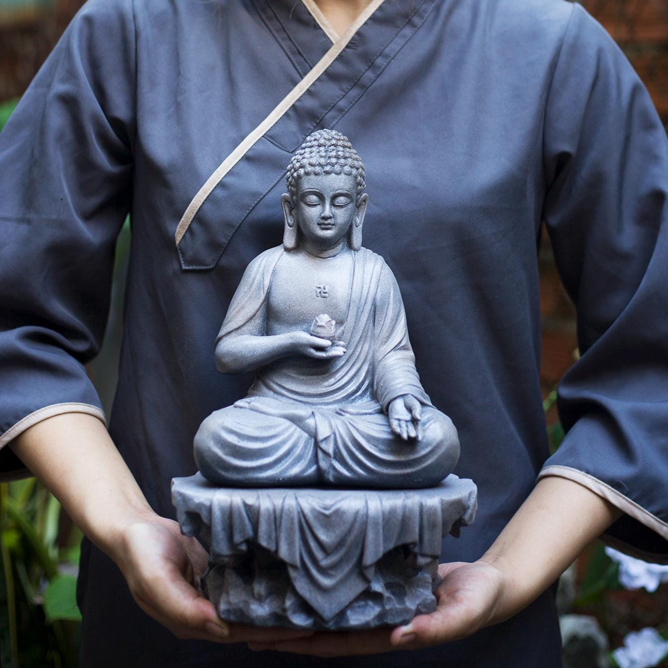 Amitabha Buddha Statue – Resin Prosperity Buddha Figurine – Feng Shui Abundance Sculpture for Altar or Home Decor