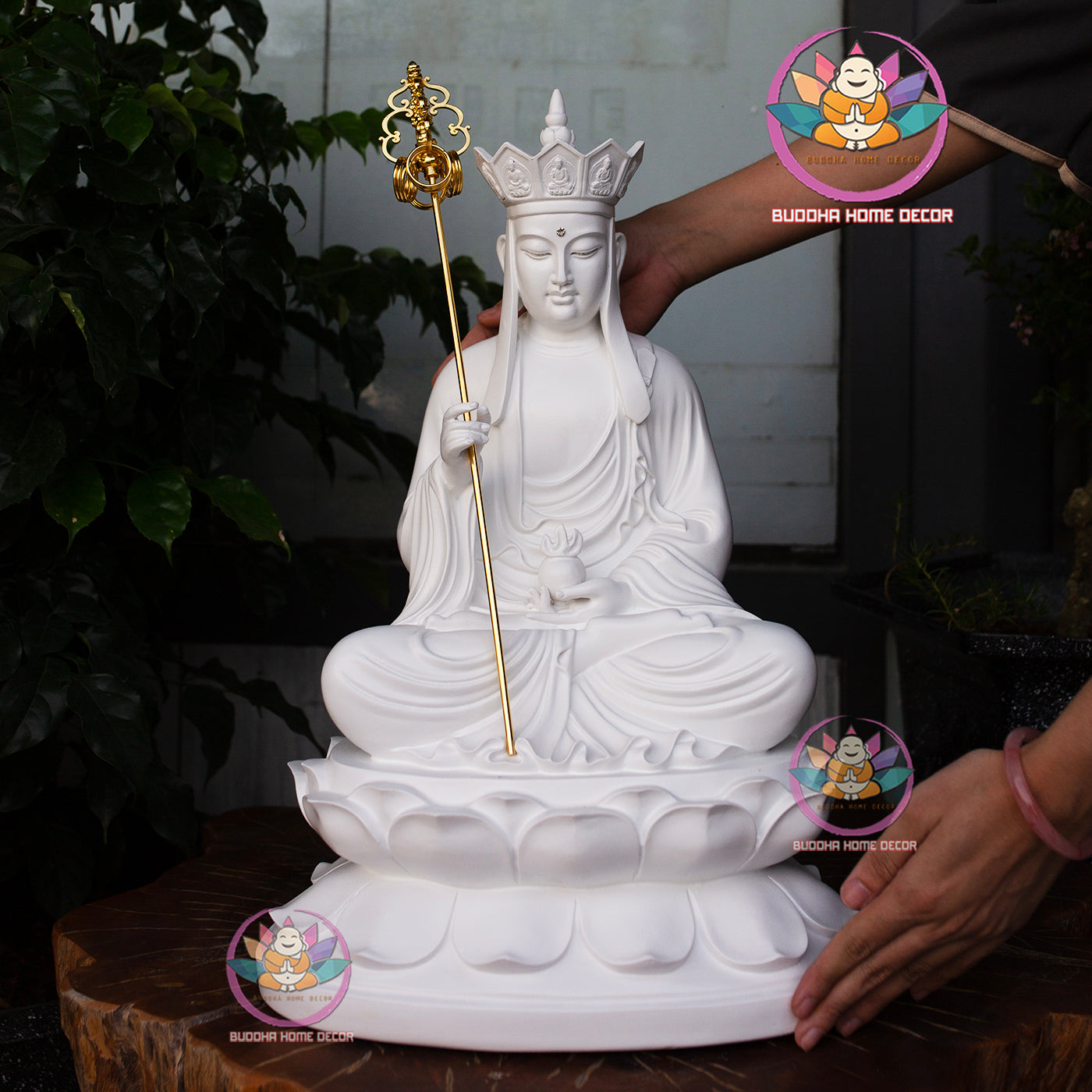 White Kṣitigarbha Bodhisattva Statue – 17.7" (45cm) Địa Tạng Vương | Matte Resin Altar Decor | Vietnamese Buddhist Art