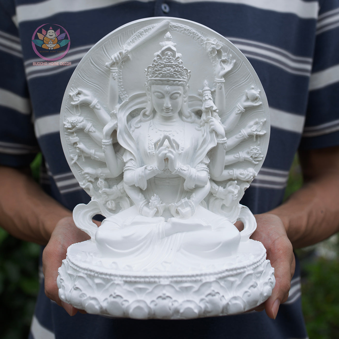 Cundi Bodhisattva Statue 9.4" – White Resin Multi-Armed Buddha for Home & Altar Decor