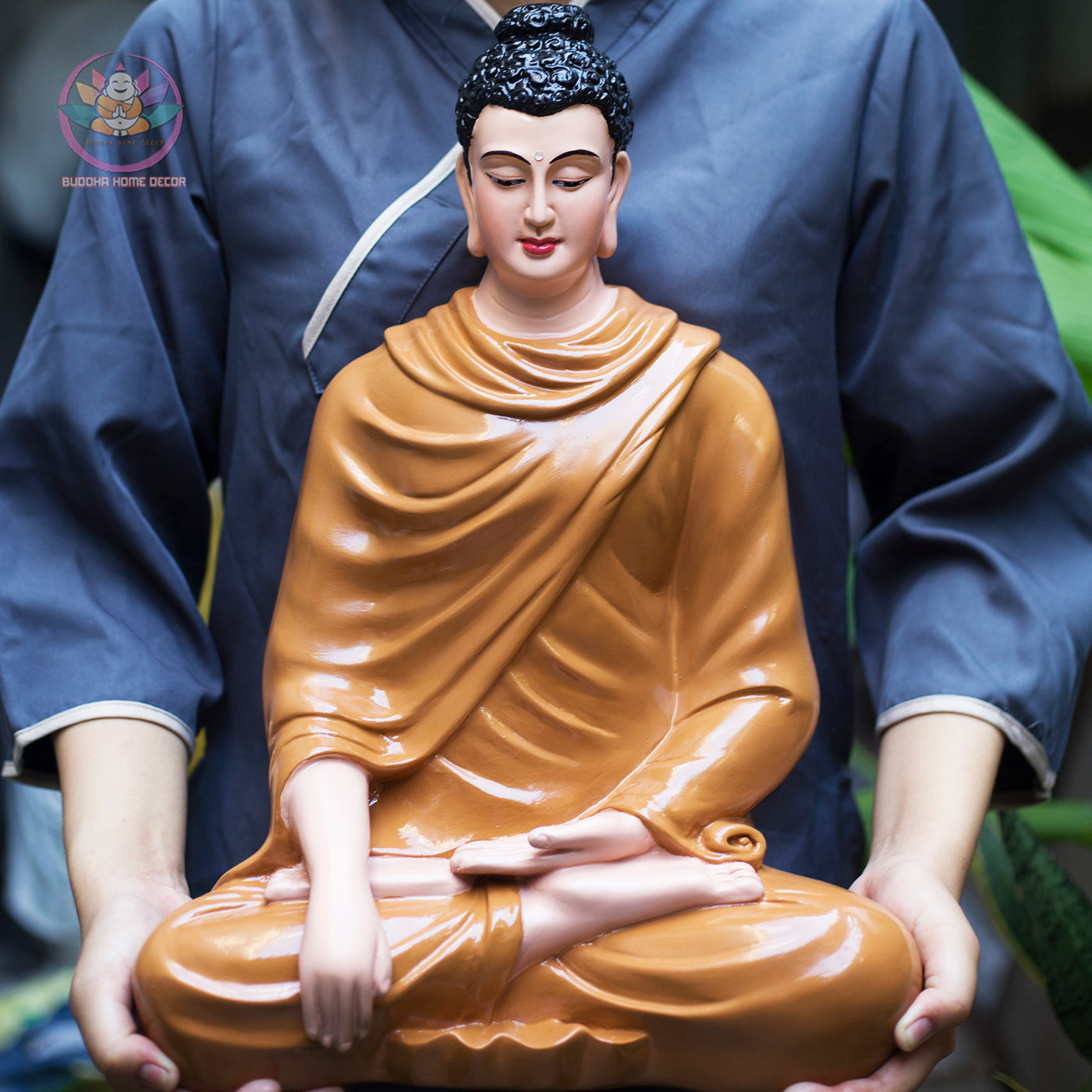 Brown Robe Buddha Statue – 18.1 inches Shakyamuni in Meditation | Glossy Ceramic-Look Finish | Handcrafted Resin | Vietnamese Buddhist Decor