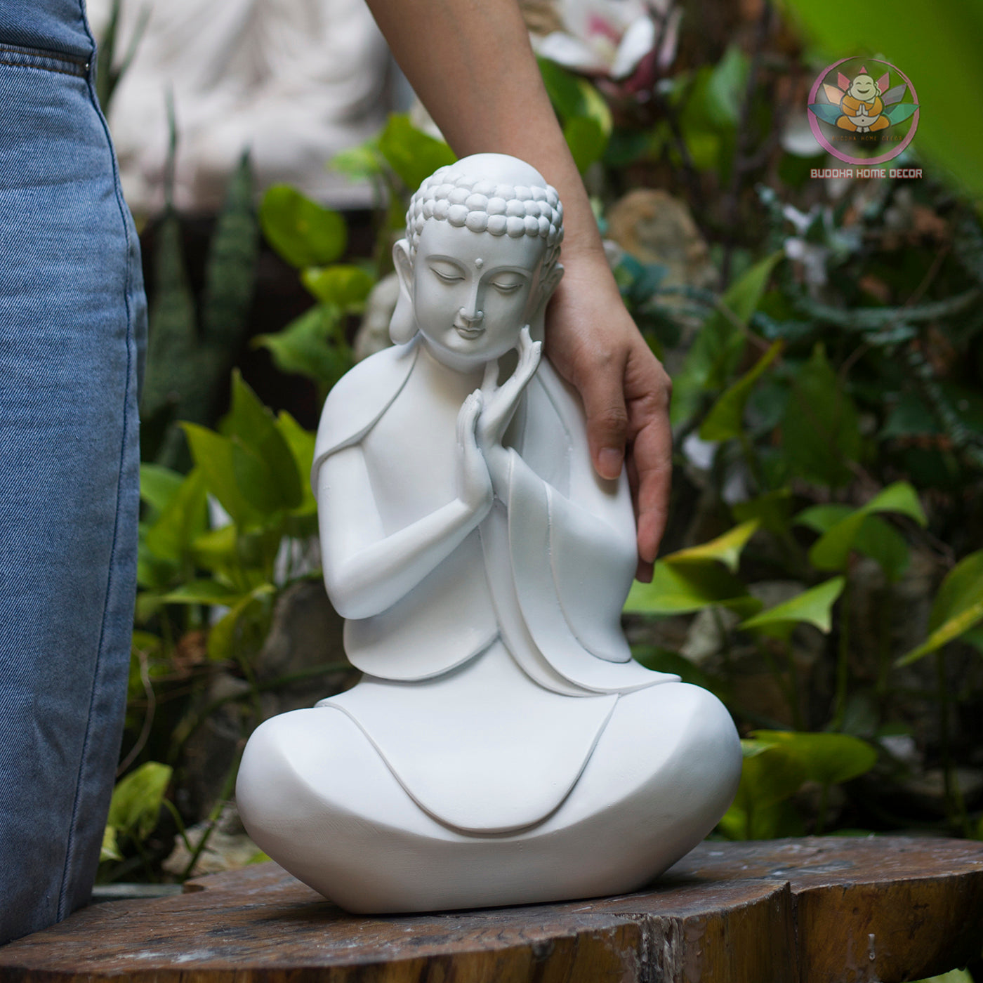 Minimalist Peaceful Buddha Statue – 13.8" (35cm) Minimalist Resin Sculpture | Handcrafted Zen Decor | Modern Meditation Gift