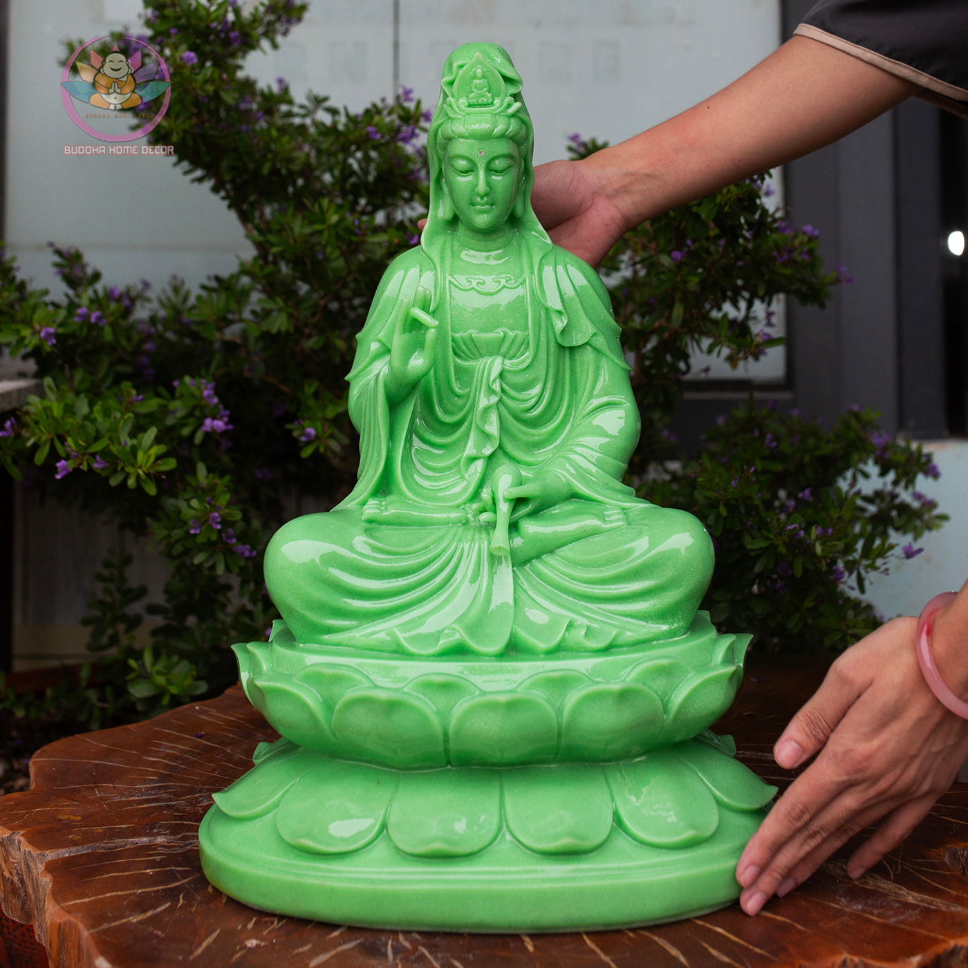 Jade Green Guanyin Statue – 17.7" Resin Kwan Yin Bodhisattva Figurine – Asian Spiritual Decor for Home Altar, Zen Space, or Meditation Gift