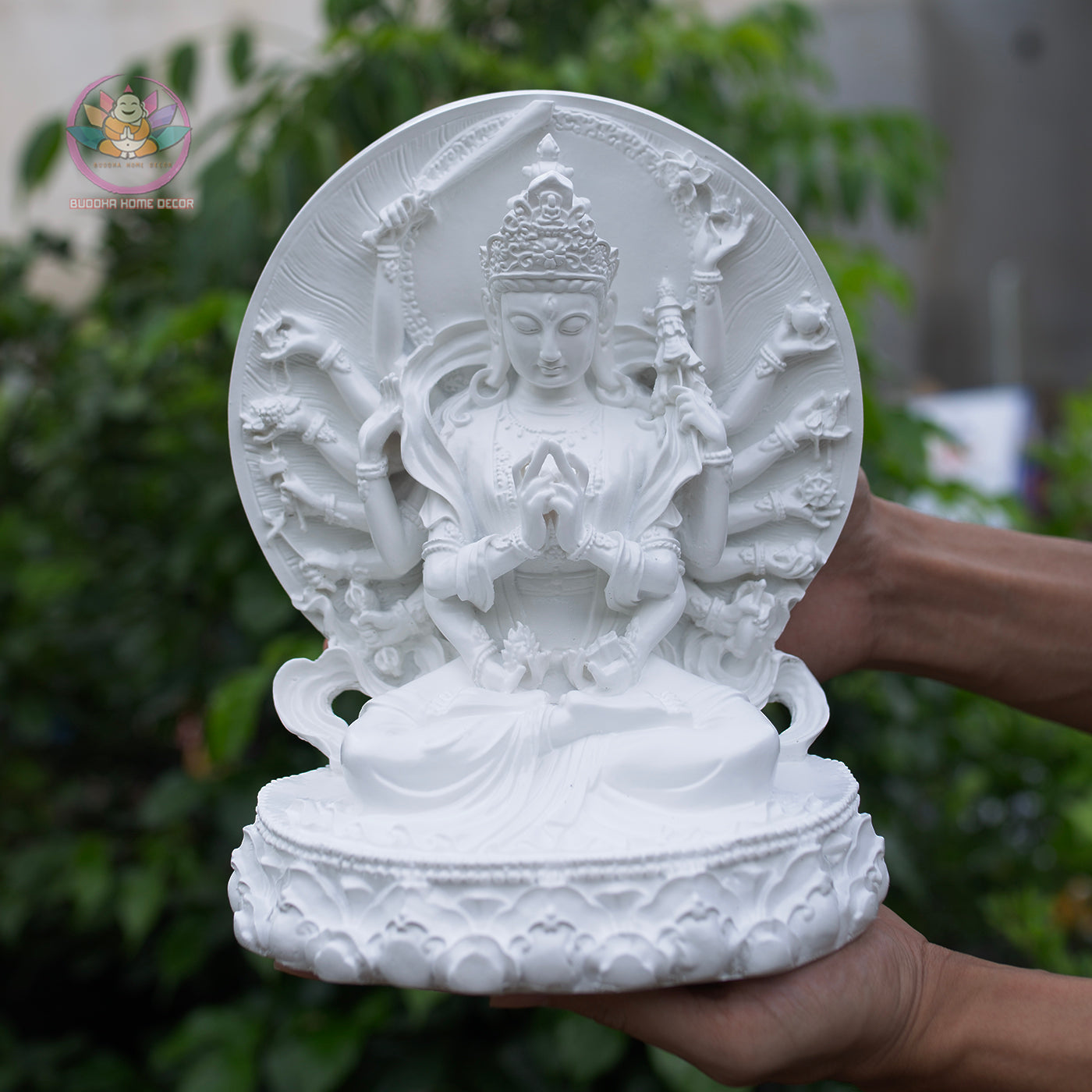 Cundi Bodhisattva Statue 9.4" – White Resin Multi-Armed Buddha for Home & Altar Decor