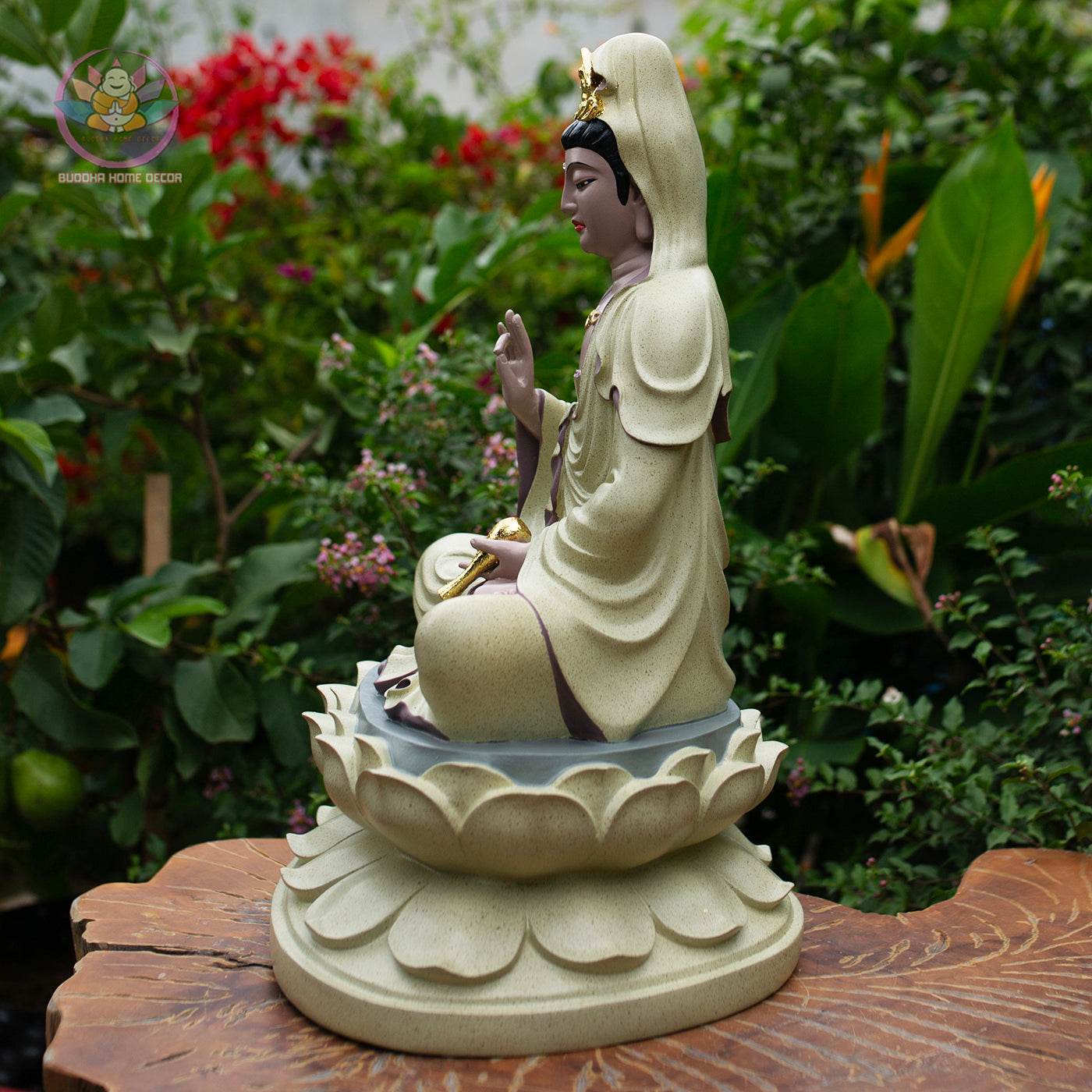 Large Quan Yin Statue on Lotus – Buddhist Goddess of Mercy, Guanyin Figurine for Home Altar & Meditation Decor (17.7”H x 12.2”W x 9.4”D)