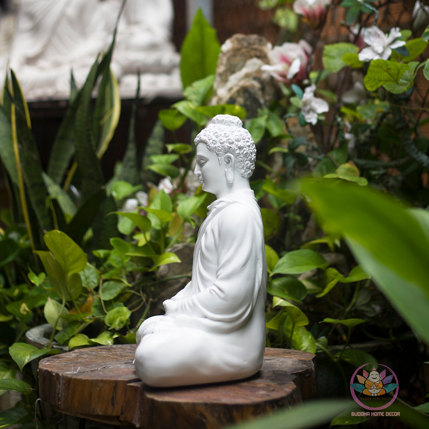 White Shakyamuni Buddha Statue – 13.7" Resin Sculpture | Minimalist Zen Decor for Altar, Meditation & Spiritual Gift