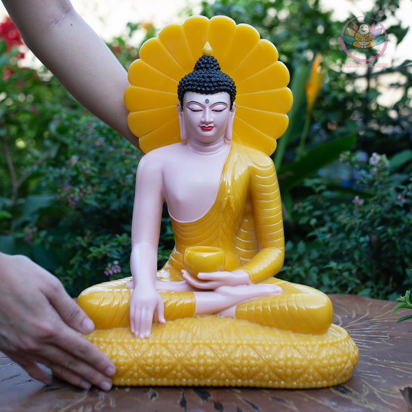 Medicine Buddha Statue – Yellow Quartz Resin Sculpture – Healing Buddha, Zen Meditation Decor, Buddhist Altar Ornament, Spiritual Gift
