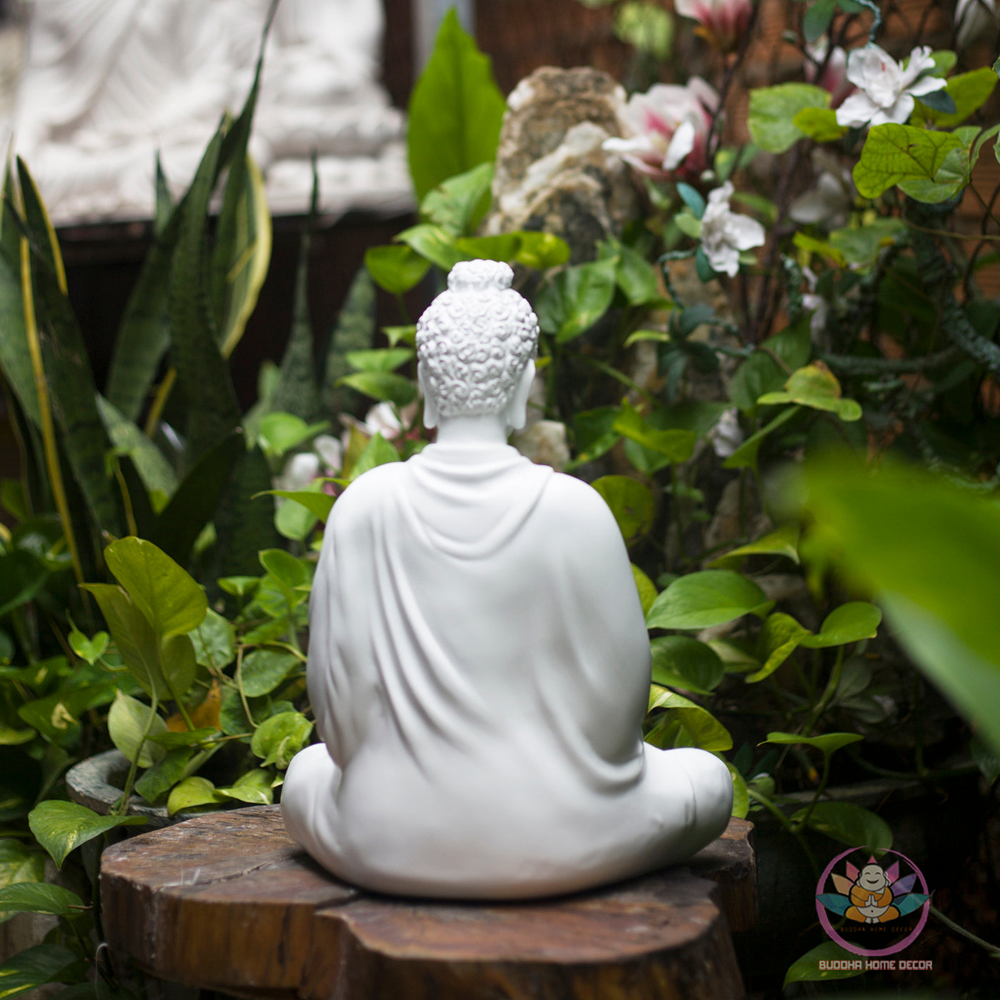 White Shakyamuni Buddha Statue – 13.7" Resin Sculpture | Minimalist Zen Decor for Altar, Meditation & Spiritual Gift