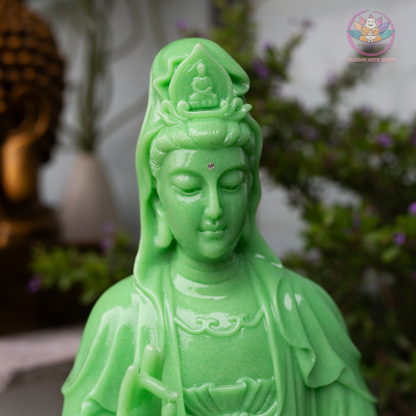 Jade Green Guanyin Statue – 17.7" Resin Kwan Yin Bodhisattva Figurine – Asian Spiritual Decor for Home Altar, Zen Space, or Meditation Gift