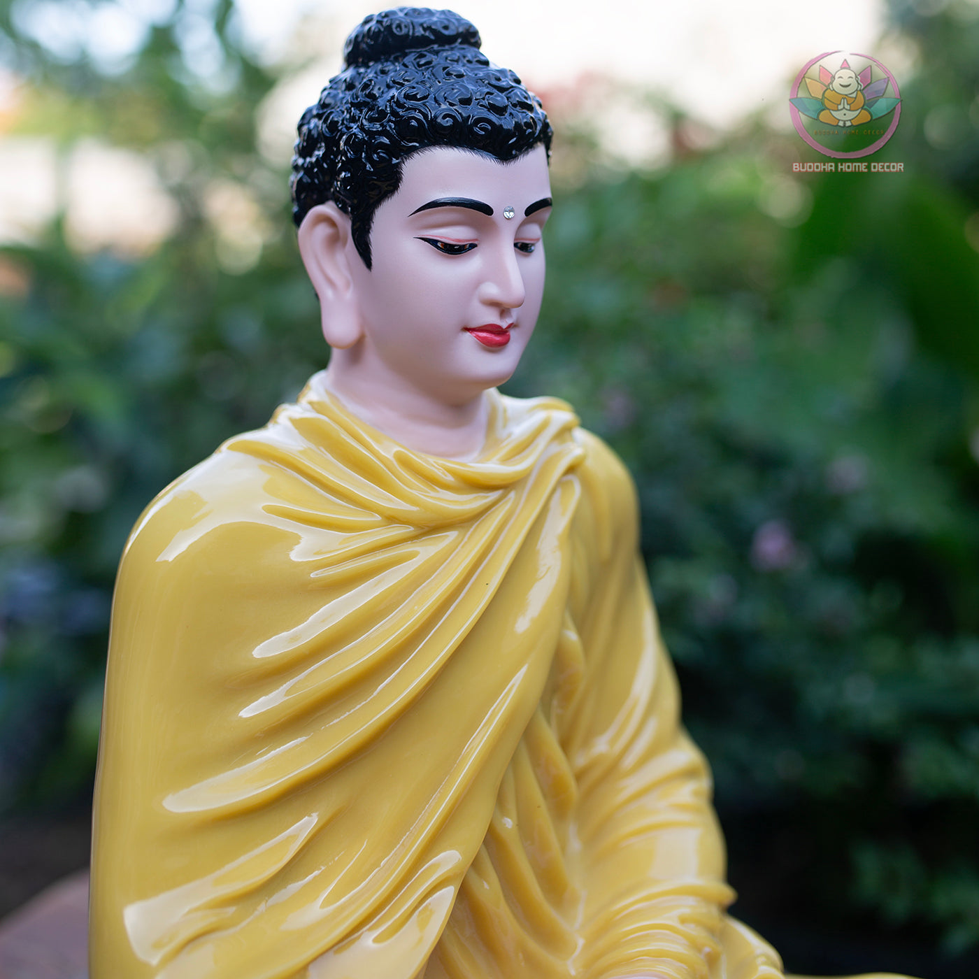 Shakyamuni Buddha Statue – Glossy Yellow Robe Meditation Sculpture – Zen Home Decor, Buddhist Altar Ornament, Spiritual Gift