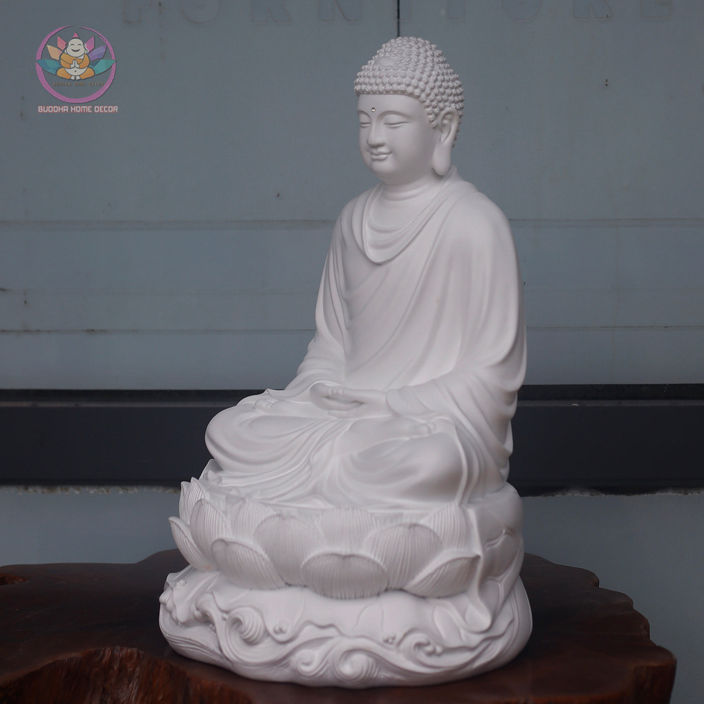 Shakyamuni Buddha Statue – Smiling Resin Meditation Sculpture, Seated Buddha Figurine on Lotus, Zen Buddhist Altar Home Decor