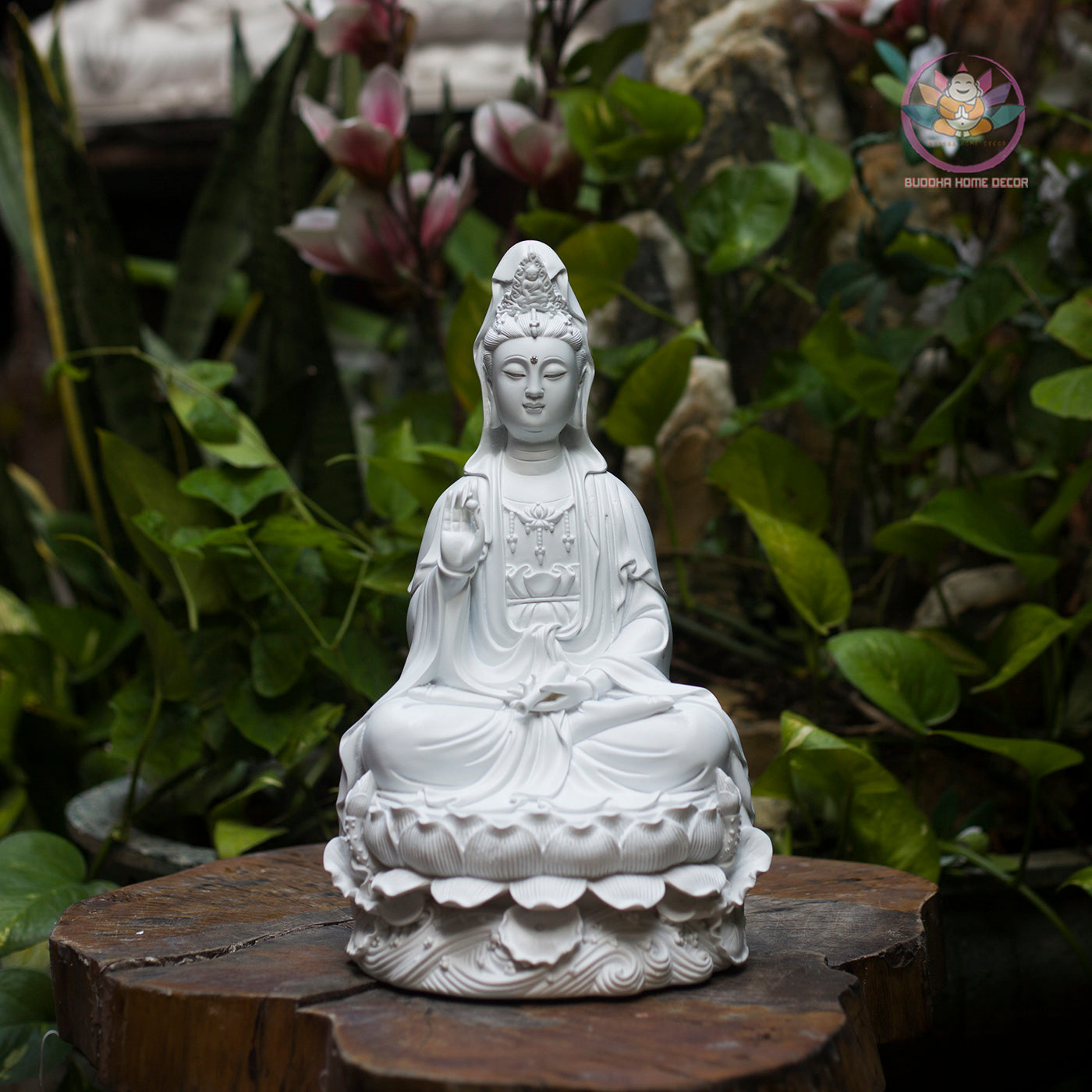 White Guanyin Statue 11.8” | Kuan Yin Goddess of Mercy Figurine | Resin Sculpture for Altar, Zen Home, Meditation, Spiritual Gift