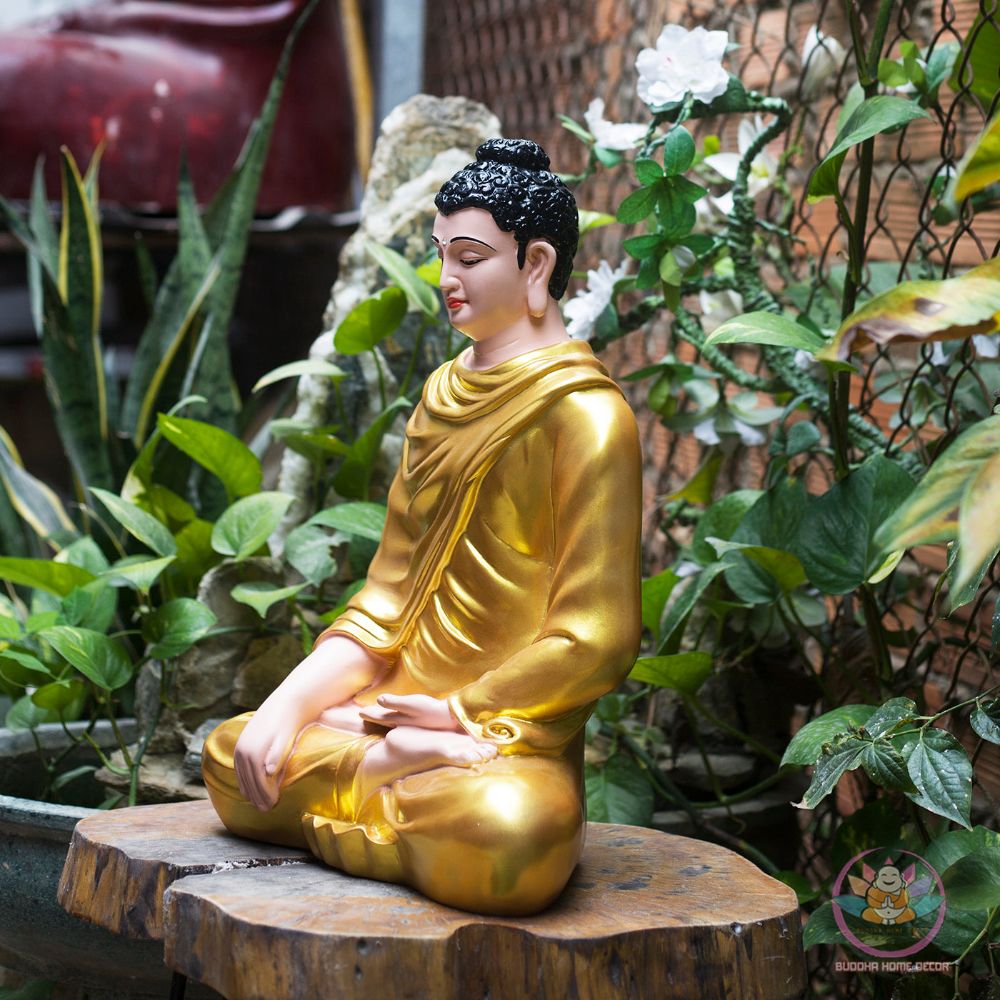 Golden Buddha Statue – 18.1" (46cm) Shakyamuni in Meditation | Hand-Painted Resin | Vietnamese Buddhist Altar Decor | Zen Decor Figurines