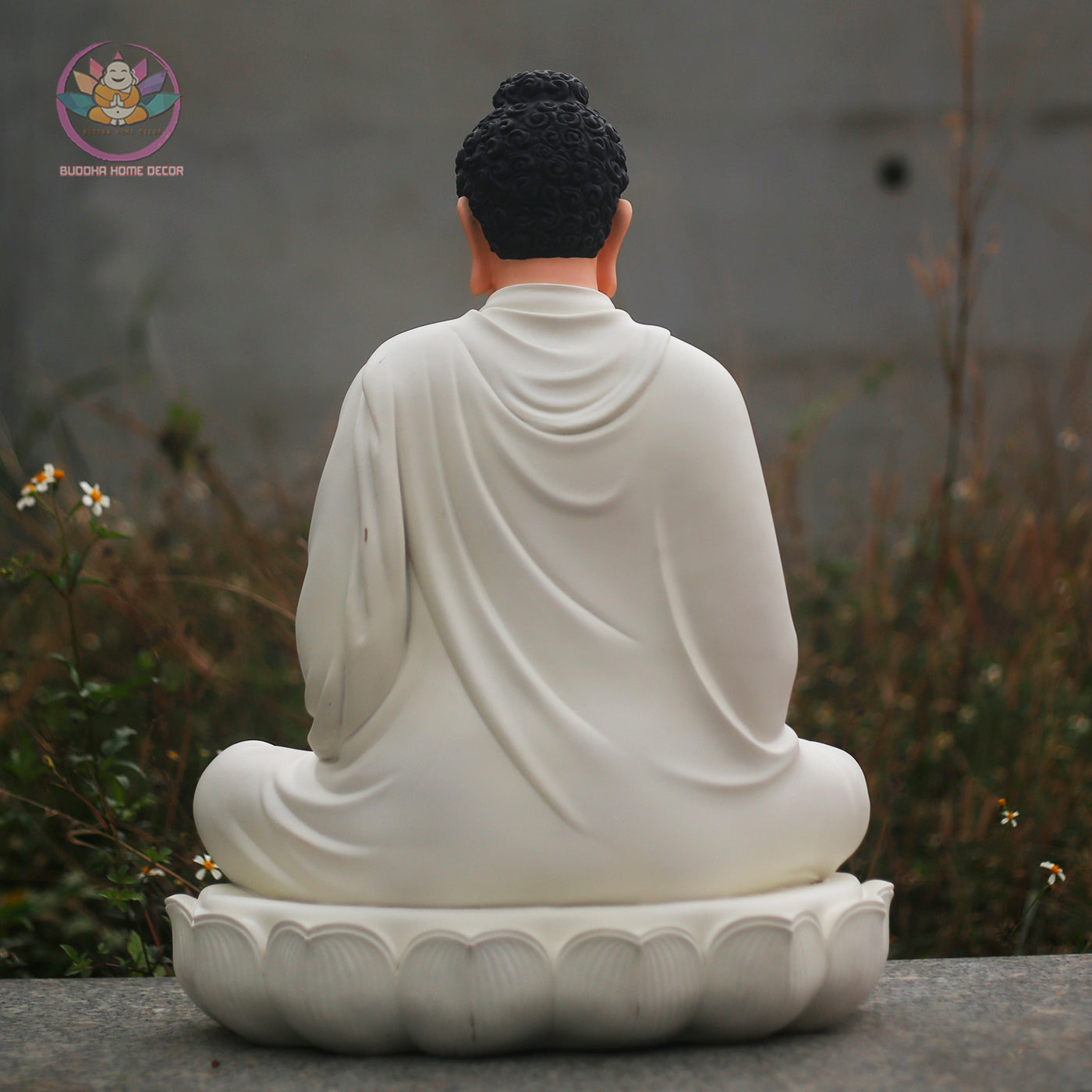 White Buddha Meditation Statue – 23.6" Resin Shakyamuni Buddha Figurine – Zen Altar, Meditation Space, Asian Spiritual Decor Gift