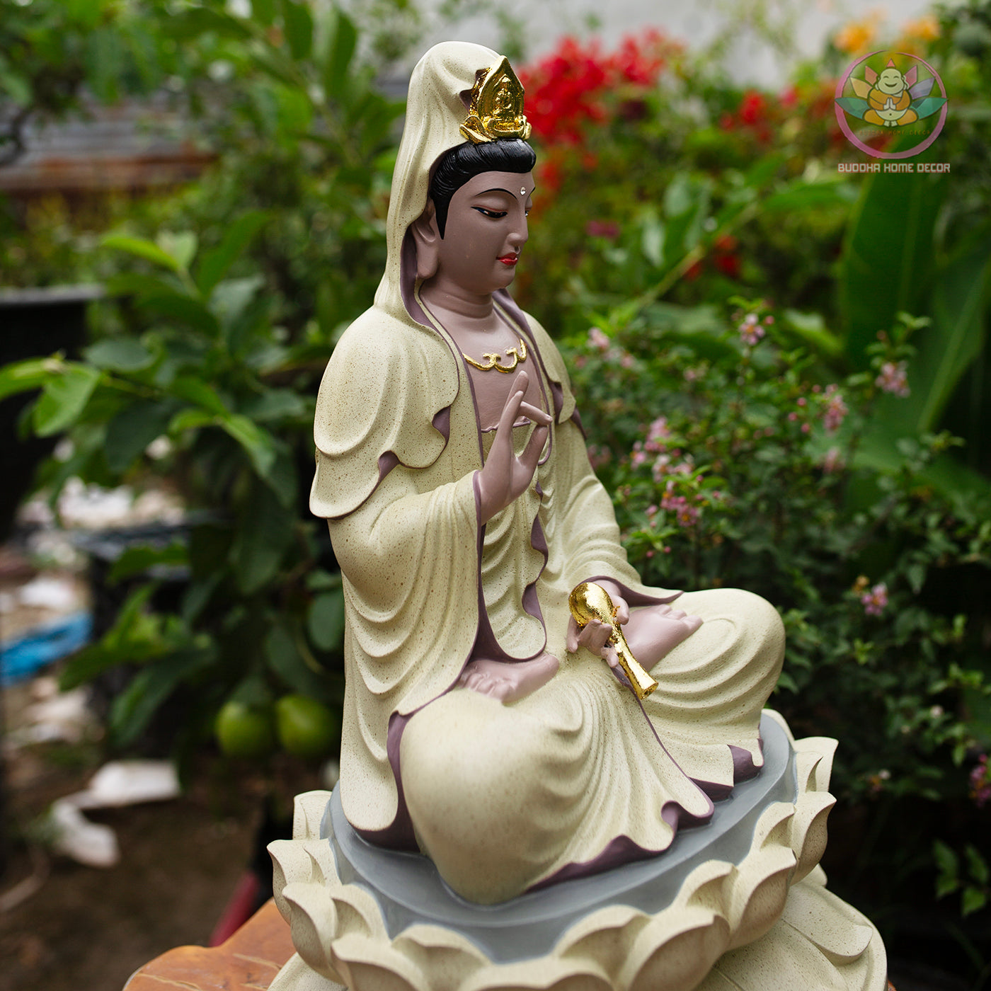 Large Quan Yin Statue on Lotus – Buddhist Goddess of Mercy, Guanyin Figurine for Home Altar & Meditation Decor (17.7”H x 12.2”W x 9.4”D)