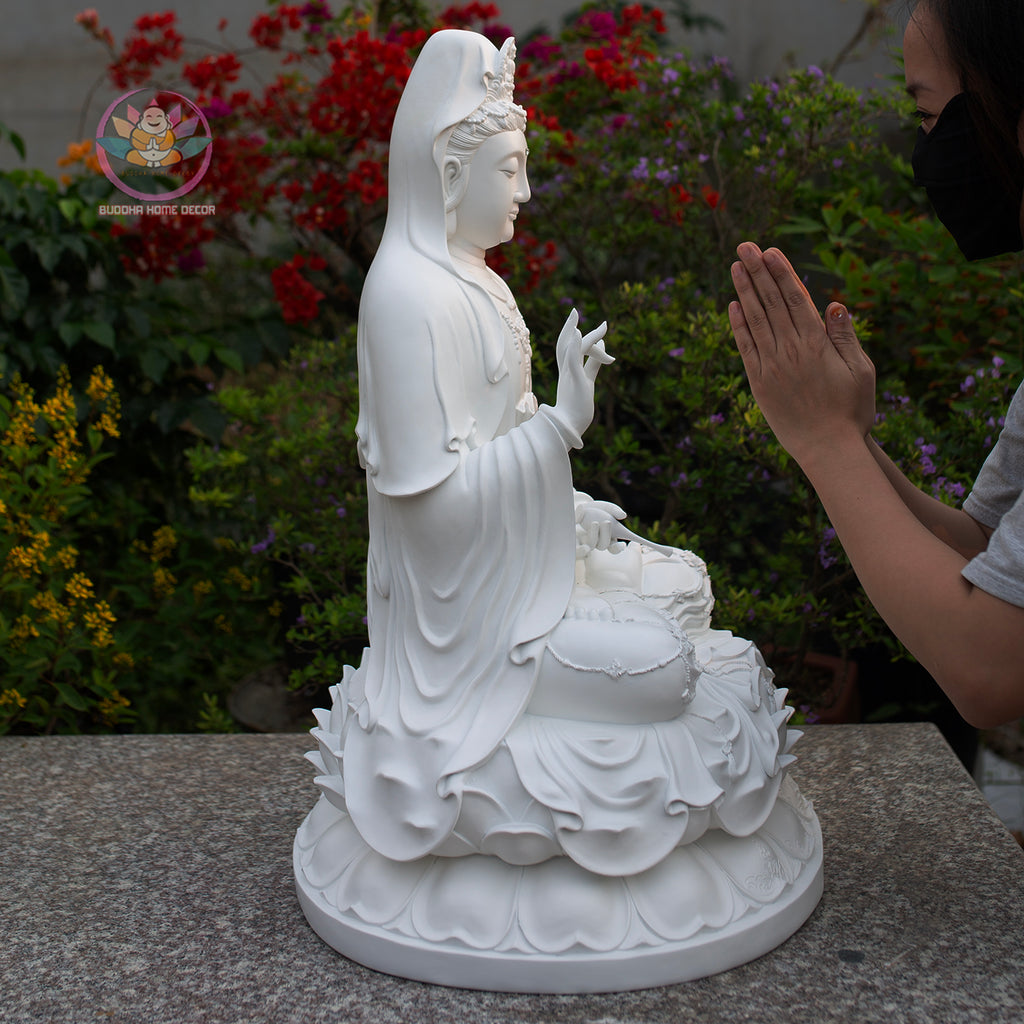 Large White Guanyin Bodhisattva Statue – Handmade Lotus Meditation Decor