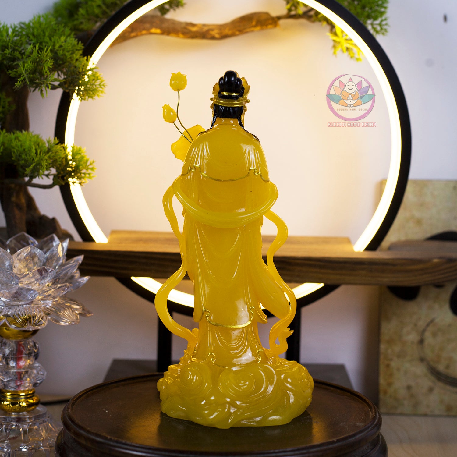 Seishi Bodhisattva Statue – Yellow Quartz Effect Seishi Buddha Figurine | Resin Crystal Look 23cm