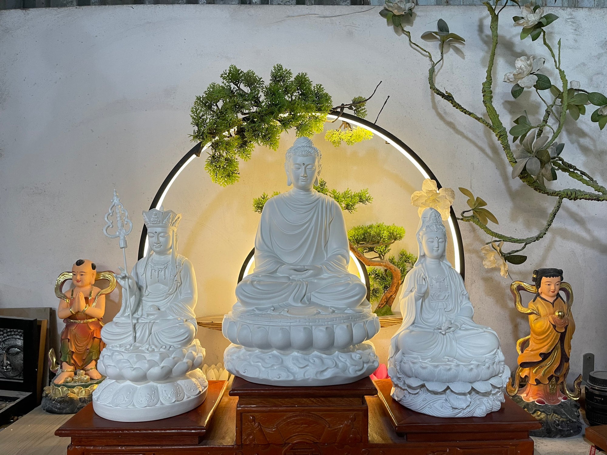 Sakyamuni Buddha with Avalokiteshvara and Ksitigarbha Bodhisattva Statue Set – Composite Gray Finish