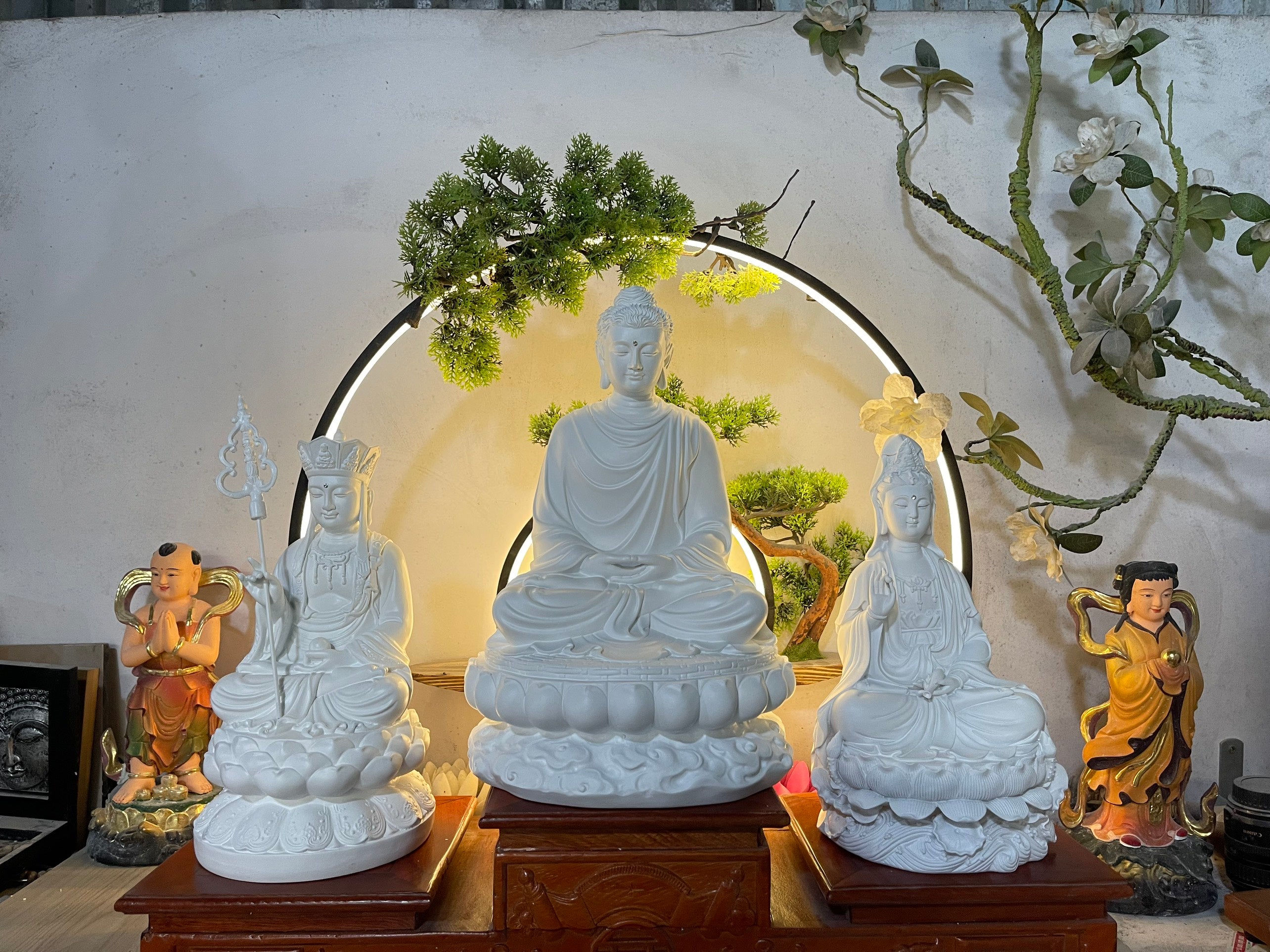 Sakyamuni Buddha with Avalokiteshvara and Ksitigarbha Bodhisattva Statue Set – Composite Gray Finish