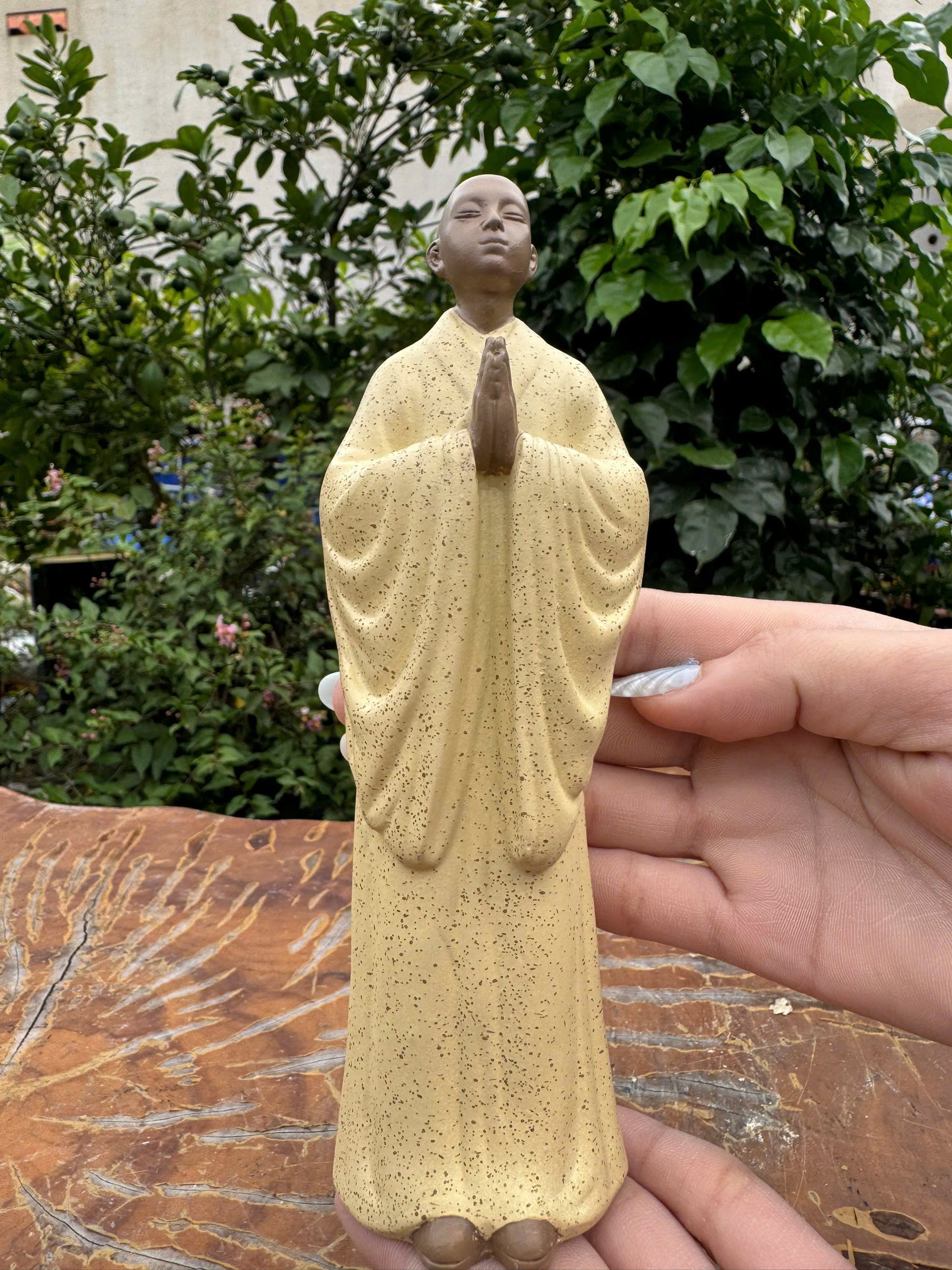 Three Monks Statue Set – Resin Buddhist Figurines of Praying and Bowing Monks, Zen Meditation Decor, Ta Bà Tam Thánh Spiritual Gift